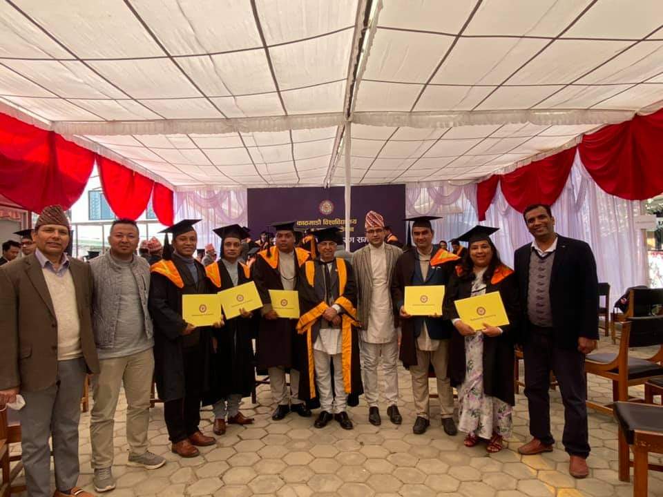 graduates with their faculties